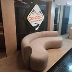 Gondola Apartmanhotel